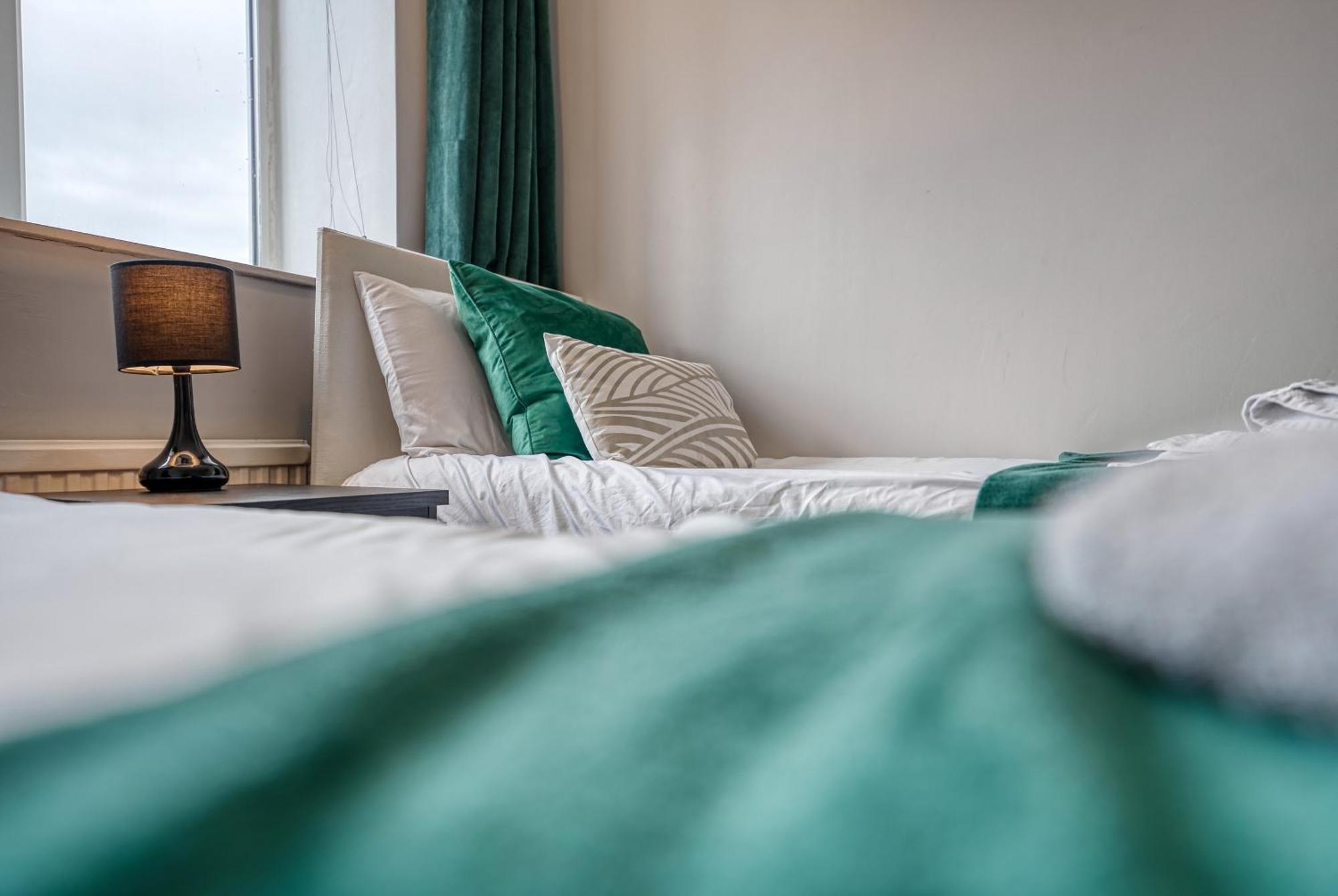 Capri 13 Sa - 3 Bed House, Close To Loughborough University & M1 Motorway, Free Wifi, Big Garden, Ample Parking- Ask For Contractor Rates! Zewnętrze zdjęcie