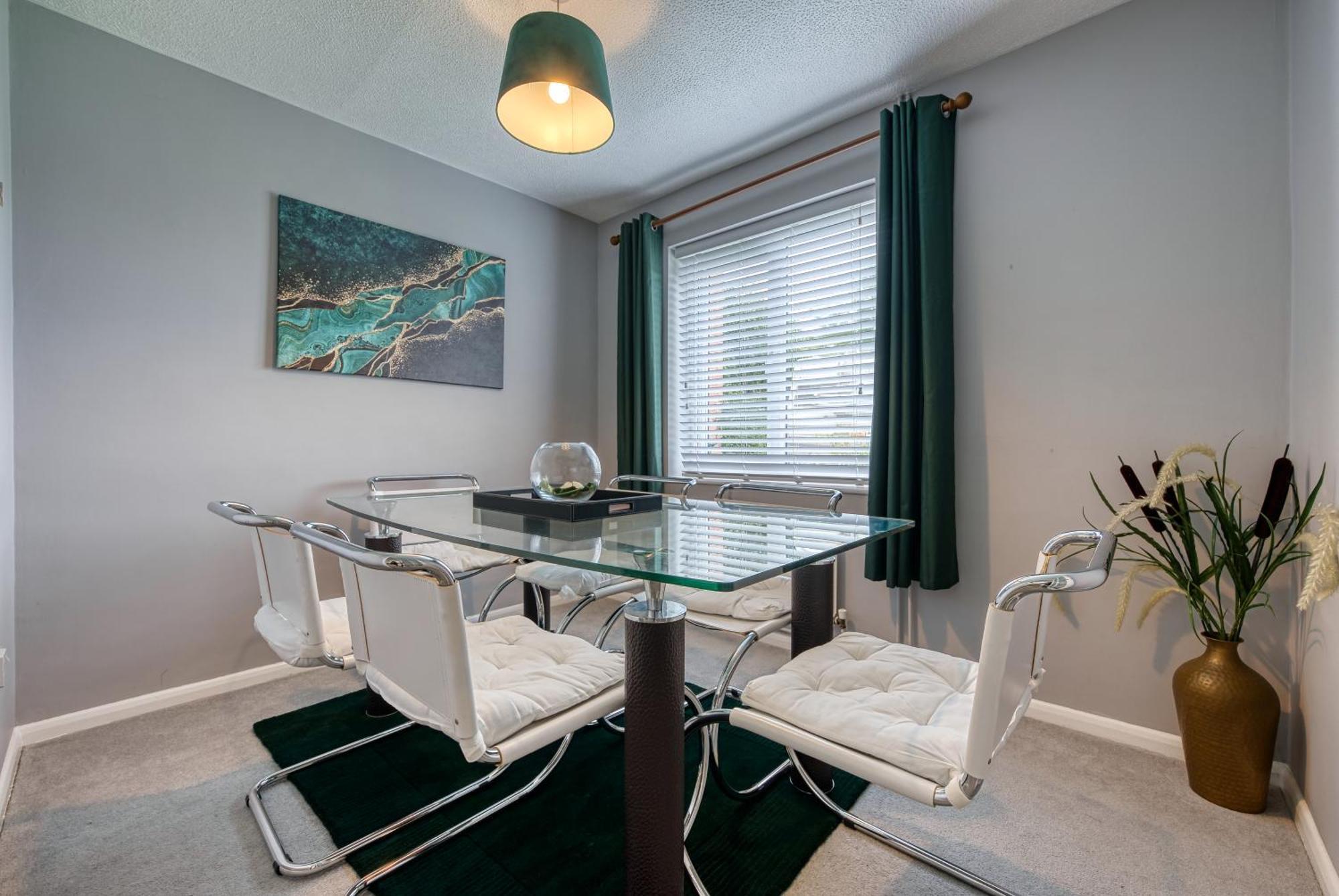 Capri 13 Sa - 3 Bed House, Close To Loughborough University & M1 Motorway, Free Wifi, Big Garden, Ample Parking- Ask For Contractor Rates! Zewnętrze zdjęcie